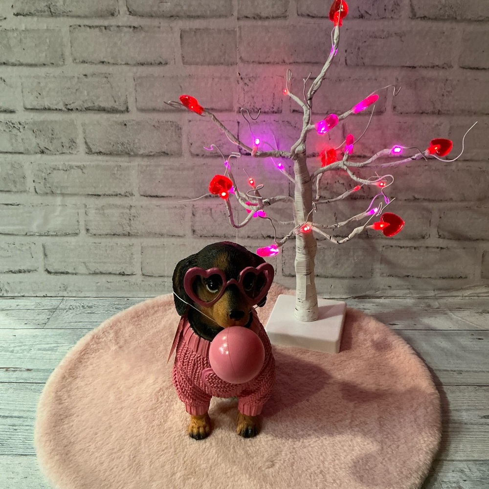 BELLA LUX Dog With Heart Sunglasses Blowing Bubble Valentine Decor